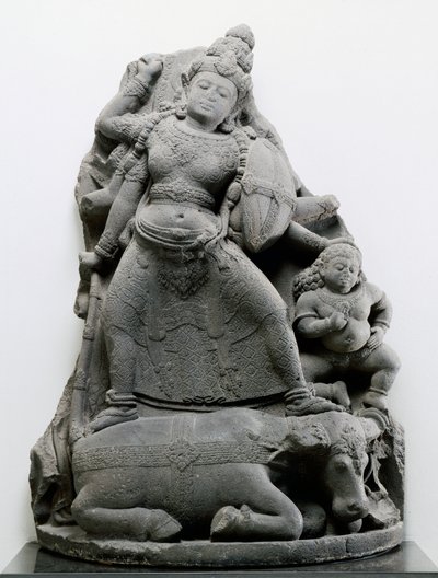Durga zabíjející Mahisu, cca 1300 (vulkanický kámen) od Indonesian School