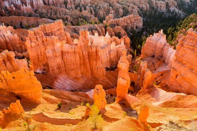 Východ slunce na Hoodoos v národním parku Bryce Canyon., 2012 (foto) od Ira Block