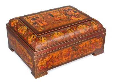 Qajar rakev (lakovaný papír-mache) (viz také 909578-9) od Iranian School