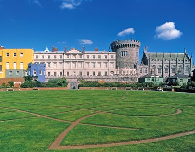 Dublinský hrad, pohled ze zahrad od Irish School