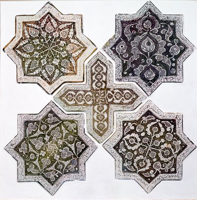 Pět dlaždic, Kashan, Írán (kamenná pasta zdobená zlatohnědým leskem) od Islamic School