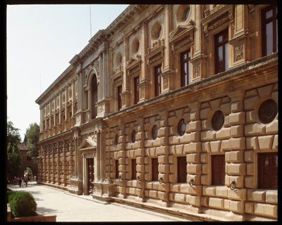 Pohled na palác Karla V od Islamic School