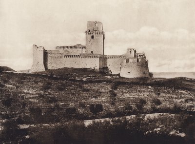 Assisi: La Rocca, 14. století (černobílá fotografie) od Italian Photographer