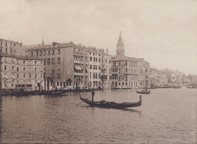 Canal Grande, hotely (černobílá fotografie) od Italian Photographer