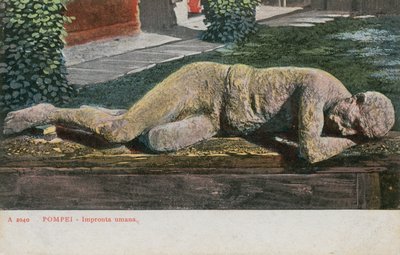 Zmrazený člověk v muzeu v Pompejích. Pohlednice odeslána v roce 1913. od Italian Photographer