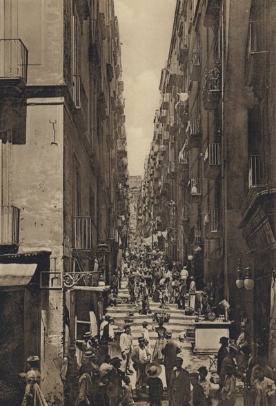 Neapol: Gradoni Di Chiaia (černobílá fotografie) od Italian Photographer