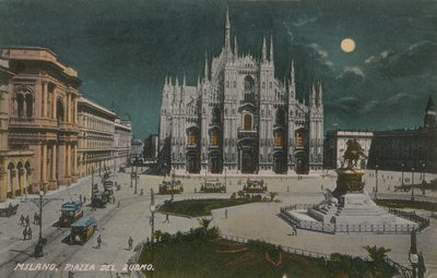 Piazza del Duomo, Milán. Pohlednice odeslána v roce 1913. od Italian Photographer