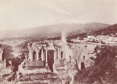 Sicílie: Řecké divadlo, Taormina (čb fotografie) od Italian Photographer