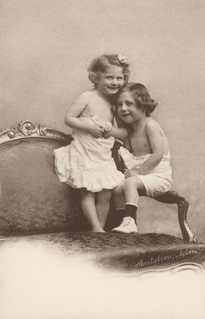 Dvě smějící se děti (černobílá fotografie) od Italian Photographer