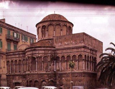 Kostel Zvěstování Panny Marie (foto) od Italian School