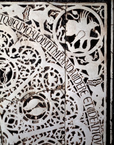 Detail z původní mramorové podlahy 11.-13. století od Italian School