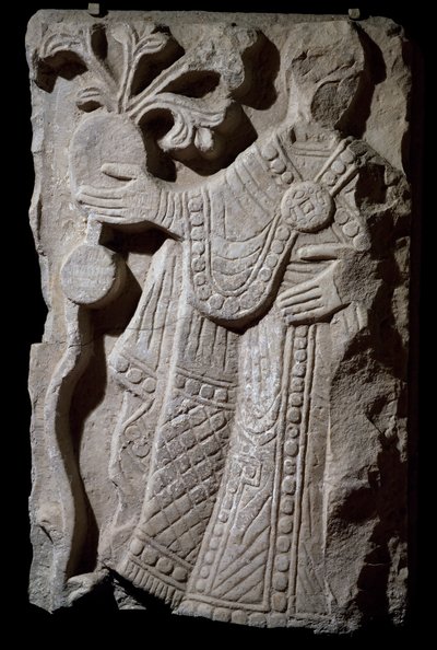 Postava biskupa, fragment ze skupiny zobrazující křestní procesí, mramorový basreliéf, Itálie od Italian School