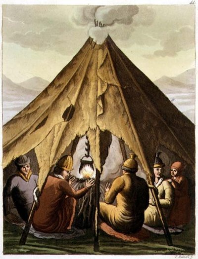 Interiér Laponské chatrče s rodinou kolem ohně, deska 44 z „Historie národů“ (akvatinta) od Italian School