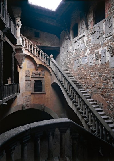 Vnitřní pohled na hrad hrabat Guidi nebo Palazzo pretorio od Italian School