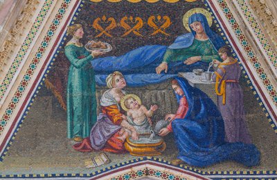 Narození Panny Marie, mozaika, štít bočního vchodu, mozaika, fasáda katedrály Orvieto, Umbrie, Itálie od Italian School