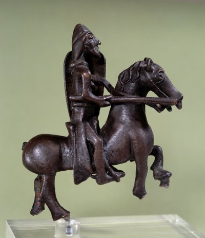 Románské umění: bronzová soška rytíře s brněním. Bronzová socha italské školy. 11. nebo 12. století. Paříž, muzeum Louvre od Italian School