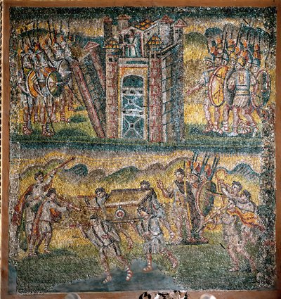 Scény z Knihy Jozue: Dobytí Jericha, Sedm kněží nesoucích archu úmluvy (mozaika) od Italian School