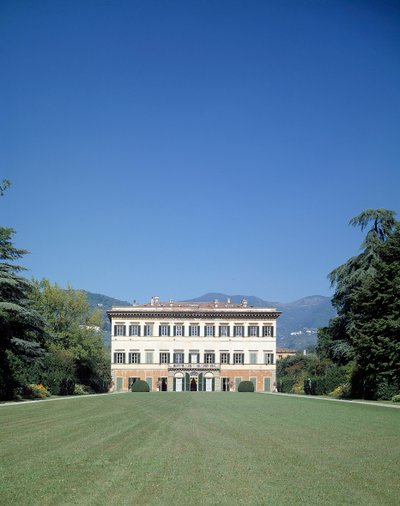 Pohled na fasádu Villa Reale di Marlia (nebo Palazzo Orsetti) od Italian School