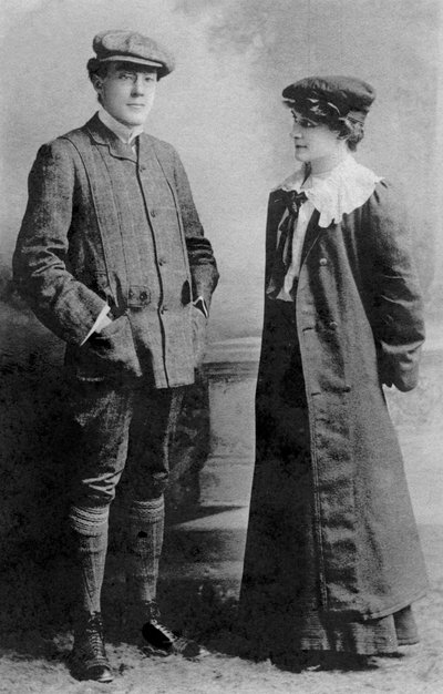 Mabel Hackney a Laurence Irving, 1907. od J. Beagles and Co.
