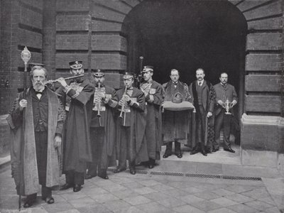 Volební den v Girdlers Hall, korunovační průvod od J. Benjamin Stone