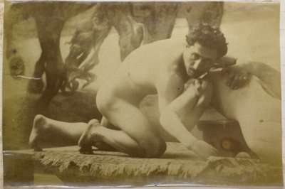 Studie modelu mužského aktu, ležícího na podlaze a zápasícího s figurínou, v ateliéru Jacquese de Lalainga, možná předběžná studie k obrazu Zápasníci od Jacques Lalaing (attributed to)