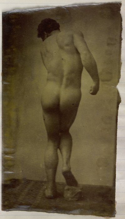 Studie modelu mužského aktu, stojícího a při pohledu zezadu, v ateliéru Jacquese de Lalaing od Jacques Lalaing (attributed to)