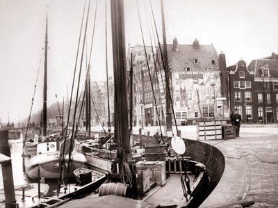 Kanálové lodě, Rotterdam, 1898. od James Batkin