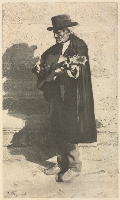Kamera: Slepý hudebník - Granada, 1914. od James Craig Annan