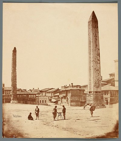 „Obelisky na hipodromu“ [Istanbul. Hipodrom před Modrou mešitou se dvěma obelisky - v popředí Theodosiův obelisk] od James Robertson