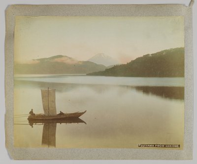 Fujiyama z Hakone, prefektura Kanagawa, Japonsko (ručně kolorovaná černobílá fotografie) od Japanese Photographer