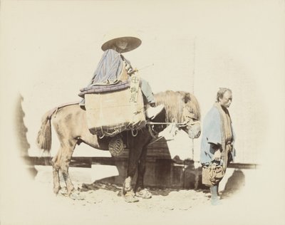 Muž na koni (ručně kolorovaná černobílá fotografie) od Japanese Photographer