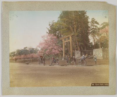 Uyeno Park, Tokio, Japonsko (ručně kolorovaná černobílá fotografie) od Japanese Photographer