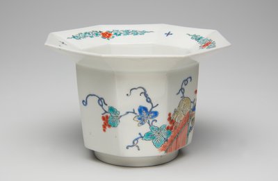 Šálek, konec 17.-začátek 18. století (Kakiemon, porcelán s přeglazovaným smaltem) od Japanese School