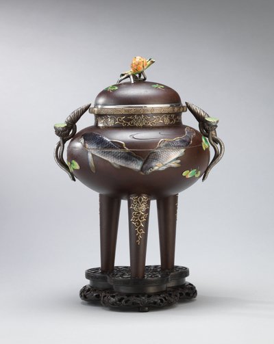 Smaltovaná a měkkým kovem vykládaná železná kadidelnice, zapečetěná Koichi Shin (Takasaki Koichi), Meiji Period (železo, zlato, stříbro a smalty) od Japanese School
