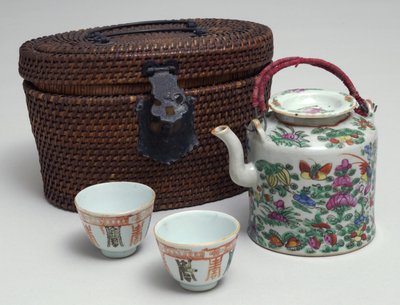 Japonský čajový set s proutěným pouzdrem, cca 1850 (porcelán) od Japanese School