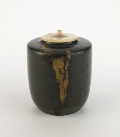 Seto cracked dysprosium dy, typ-moon typ, dysprosium dy (typ-moon čaj) od Japanese School