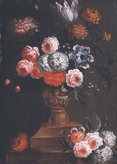 Tulipány, měsíčky, kalina, pomněnky, růže a další květiny v urně od Jean Baptiste (attr. to) Bosschaert
