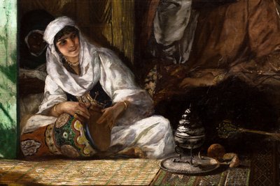 Interiér harému v Maroku, detail: žena hrající na derbouku od Jean Joseph Benjamin Constant