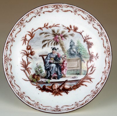 Porcelánový talíř představující čínskou šachovou scénu. Realizoval Jean Michel Liotard (1702-1796). Paříž, dekorativní umění od Jean Michel Liotard