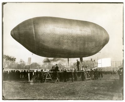Vzducholoď "California Arrow" od Jessie Tarbox Beals