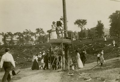 Bealsův autoportrét, cca 1905-40 (želatinová stříbrná fotografie) od Jessie Tarbox Beals