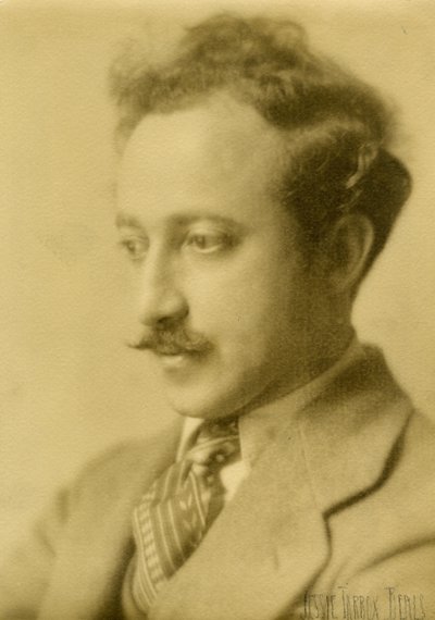 Joseph Auslander, básník, kolem 1925-27 (želatinová stříbrná fotografie) od Jessie Tarbox Beals