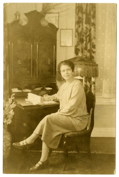 Soudce Jean Norris z New Yorku, kolem roku 1926 (želatinová stříbrná fotografie) od Jessie Tarbox Beals