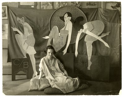 Lin ve svém obchodě, Greenwich Village, New York, USA, cca 1916-20 (želatinová stříbrná fotografie) od Jessie Tarbox Beals