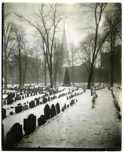 Old Granary Burying Ground Boston, USA, cca 1902-10 (želatinová stříbrná fotografie) od Jessie Tarbox Beals