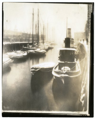 Old T Wharf, Boston, asi 1902-10 (želatinová stříbrná fotografie) od Jessie Tarbox Beals