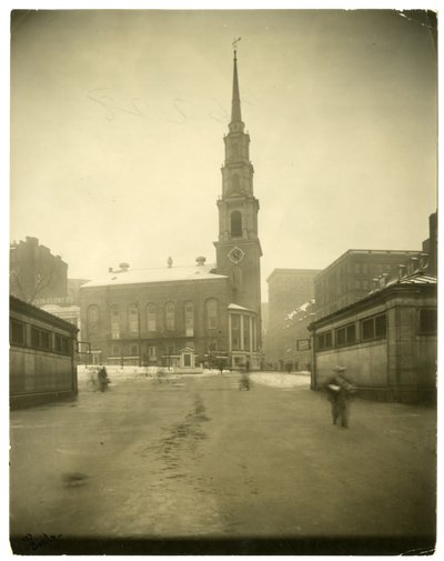 Park Street Church, USA, cca 1902-10 (želatinová stříbrná fotografie) od Jessie Tarbox Beals