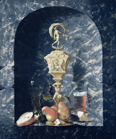 Zátiší s ozdobeným pohárem, ovocem a sklenicemi v kamenném výklenku, 1682 od Johann Georg Hinz