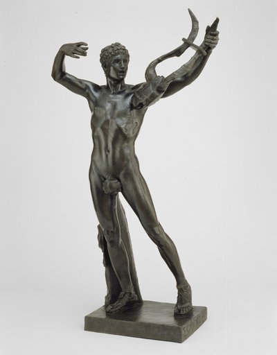 Mladý Sofokles v čele sboru vítězství po bitvě u Salamíny, model 1885, litý 1911 (bronz se zelenou patinou) od John Donoghue