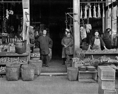 Čínská čtvrť v San Franciscu (černobílá fotografie) od John Lawson Stoddard